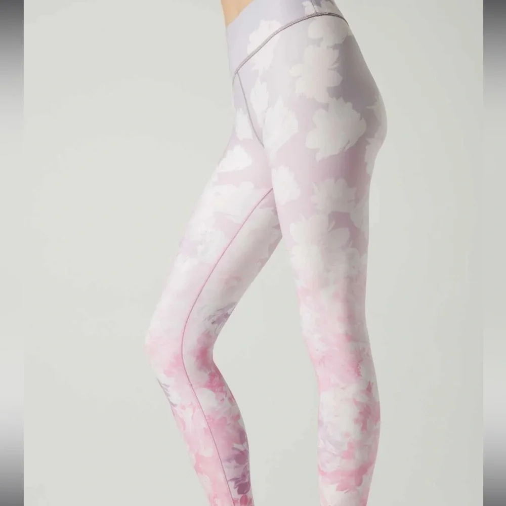 Wear it to Heart | Aria Back Pocket Legging | Small